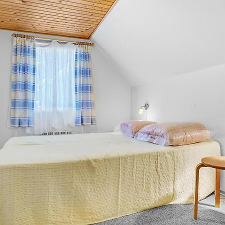 2 Bedroom Gorgeous In * Glesborg