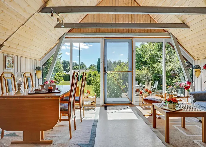 2 Bedroom Gorgeous In