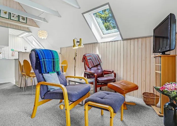2 Bedroom Gorgeous In Ferienhaus Glesborg