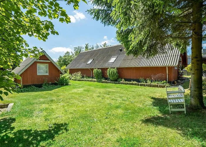 2 Bedroom Gorgeous In Ferienhaus
